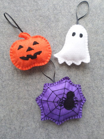 Halloween Felt Holiday Ornament DIY Kit