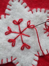 Set of 4 Bright Colored Holiday Felt Ball Ornaments DIY Kit 