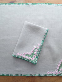 Hand Embroidered Daisy Napkins