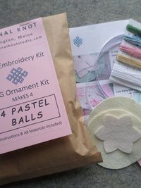 Set of 4 Pastel Holiday Felt Ball Ornaments DIY Kit 
