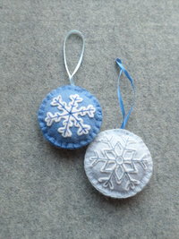Snowflake Felt Holiday Ornament DIY Kit 