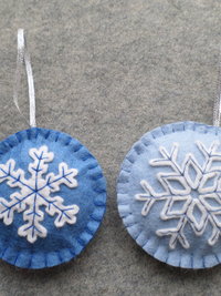 Snowflake Felt Holiday Ornament DIY Kit 