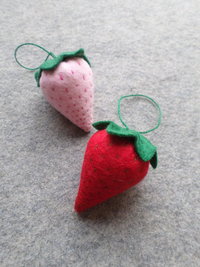 Strawberry Emery Pincushion