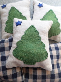 Maine Balsam Fir Sachet, Hand Embroidered Original Maine Flag