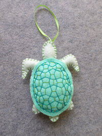 Turtle Felt Holiday Ornament DIY Kit 