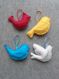 Set of 4 Bird Felt Ornaments DIY Kit 