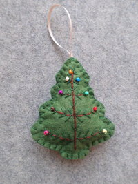 Set of 4 Tree Felt Ornaments DIY Kit 