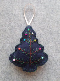 Set of 4 Tree Felt Ornaments DIY Kit 