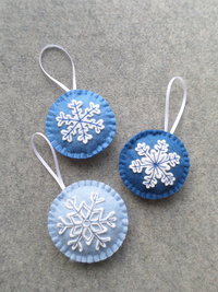 Snowflake Felt Holiday Ornament DIY Kit 
