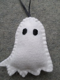 Spooky Ghost Halloween Felt Holiday Ornament DIY Kit 