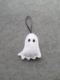 Spooky Ghost Halloween Felt Holiday Ornament DIY Kit 