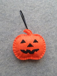 Halloween Felt Holiday Ornament DIY Kit