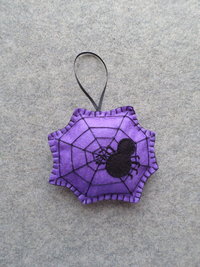 Spider Web Halloween Felt Holiday Ornament DIY Kit 