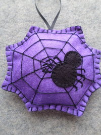 Spider Web Halloween Felt Holiday Ornament DIY Kit 