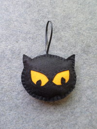 Black Cat Halloween Felt Holiday Ornament DIY Kit