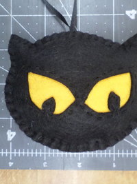 Black Cat Halloween Felt Holiday Ornament DIY Kit