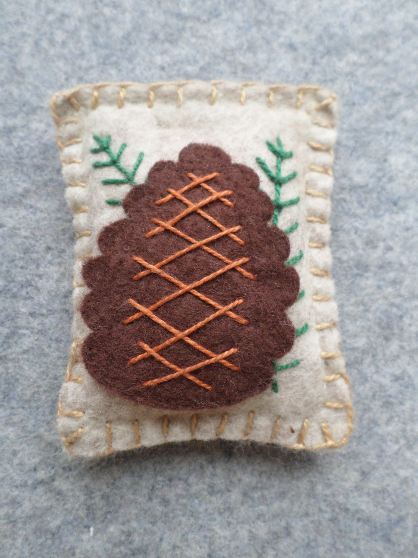 PINECONE Balsam Sachet DIY Kit