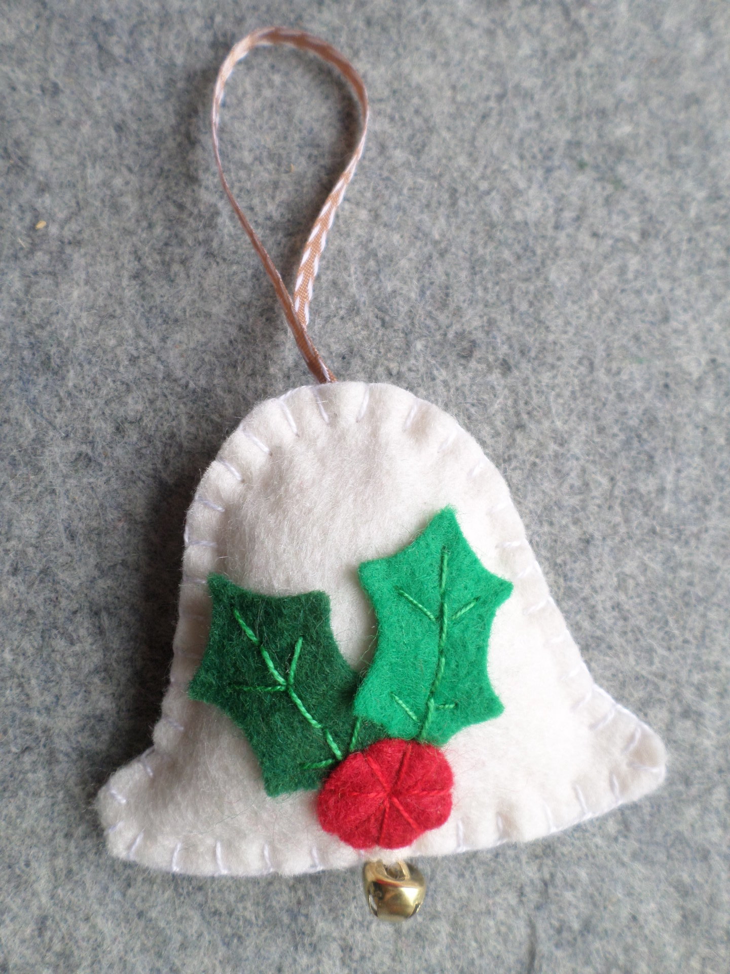 Bell Felt Holiday Ornament DIY Kit 