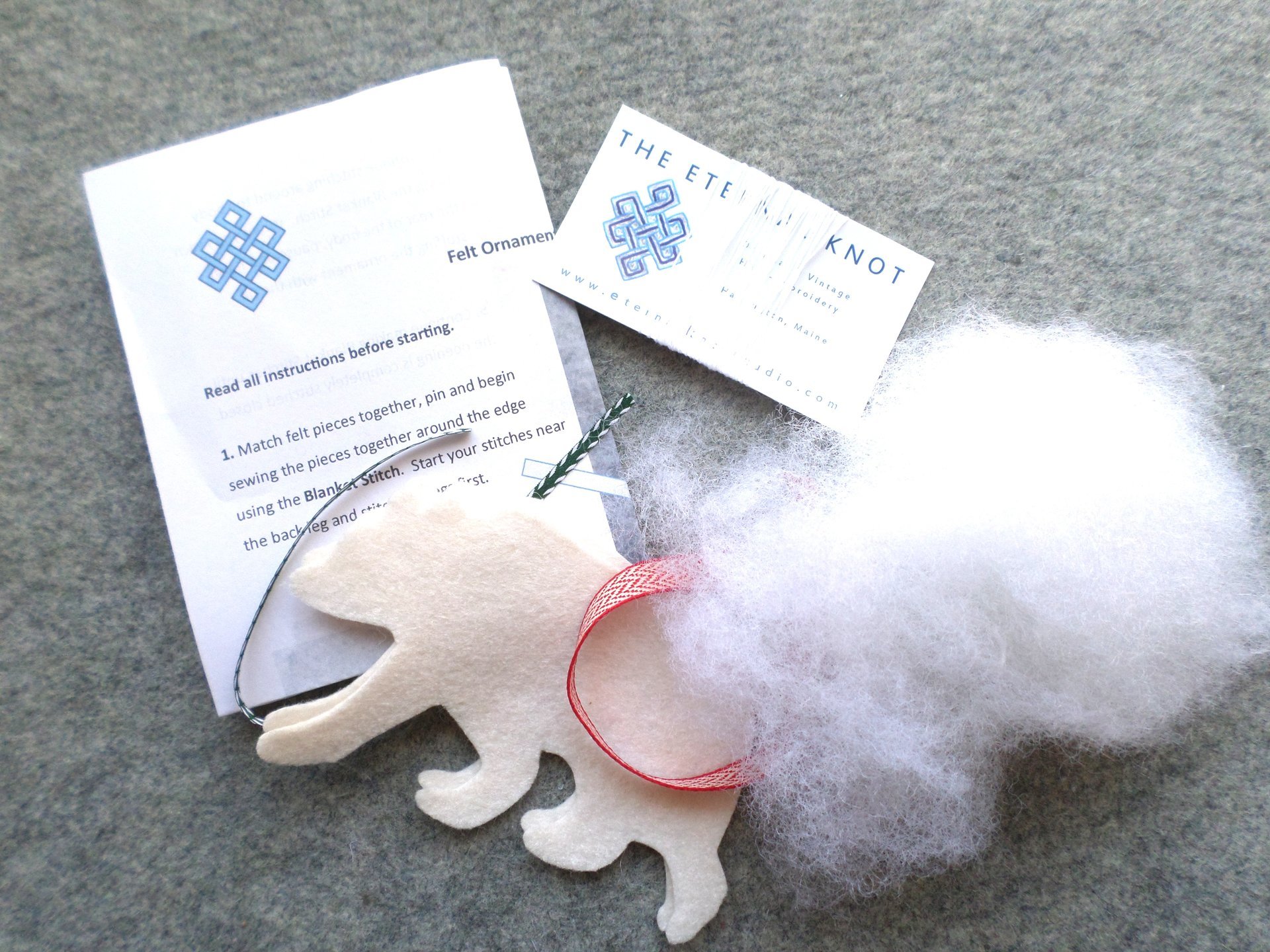 Polar Bear Collegiate Edition Felt Ornament DIY Kit 
