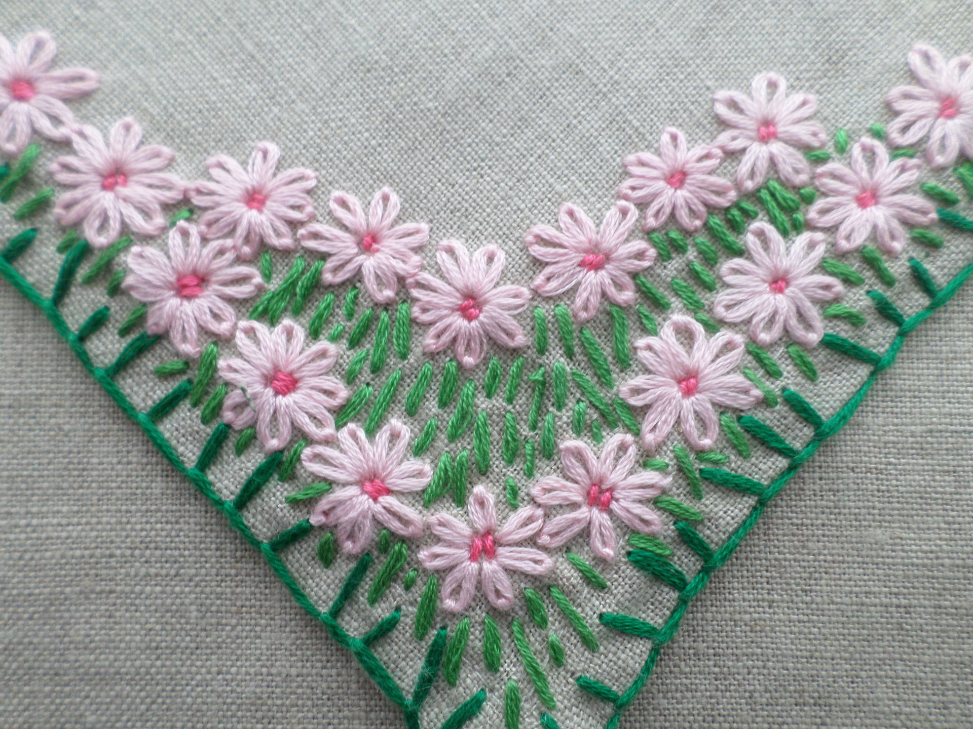 Hand Embroidered Daisy Napkins