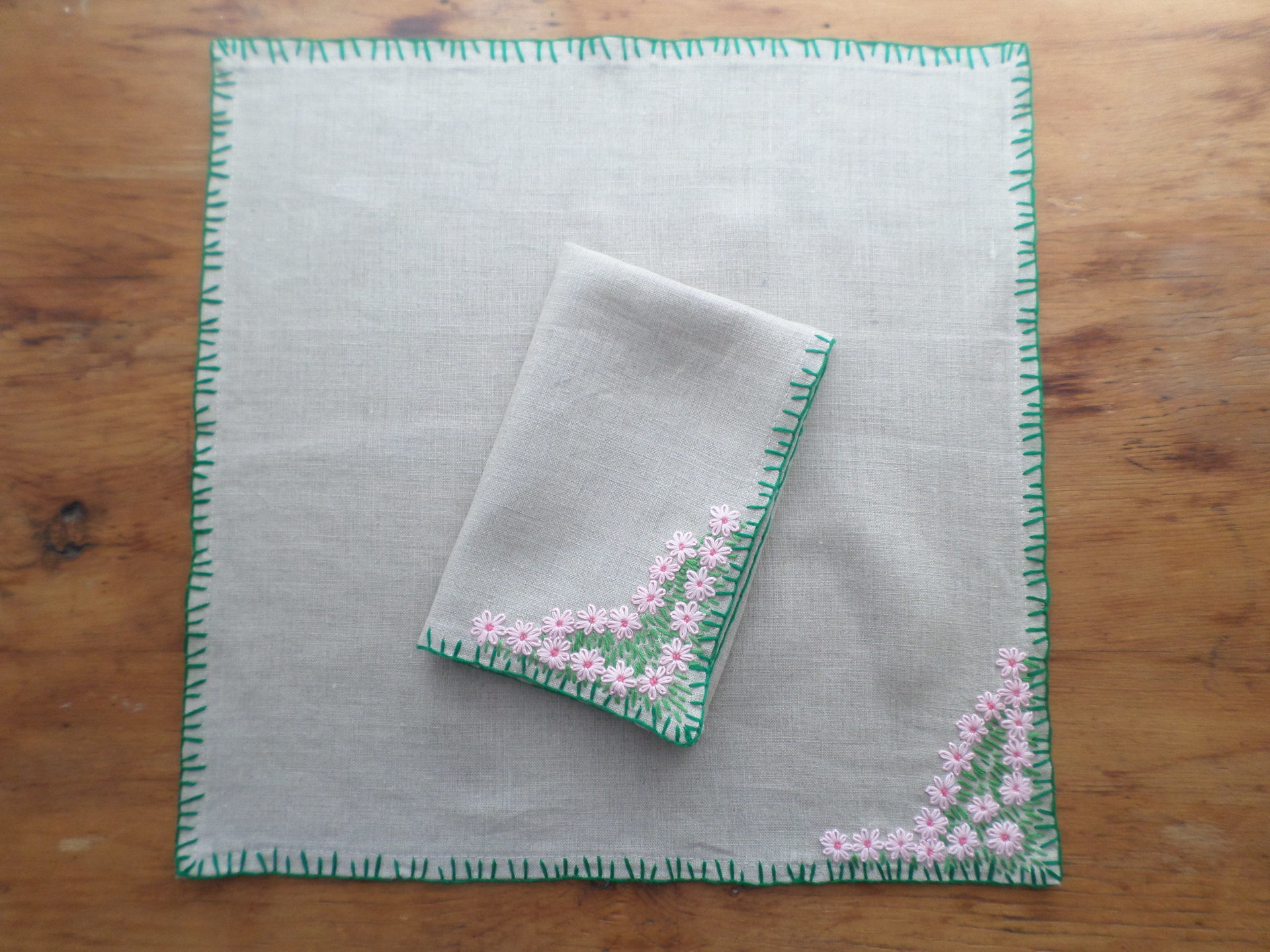 Hand Embroidered Daisy Napkins