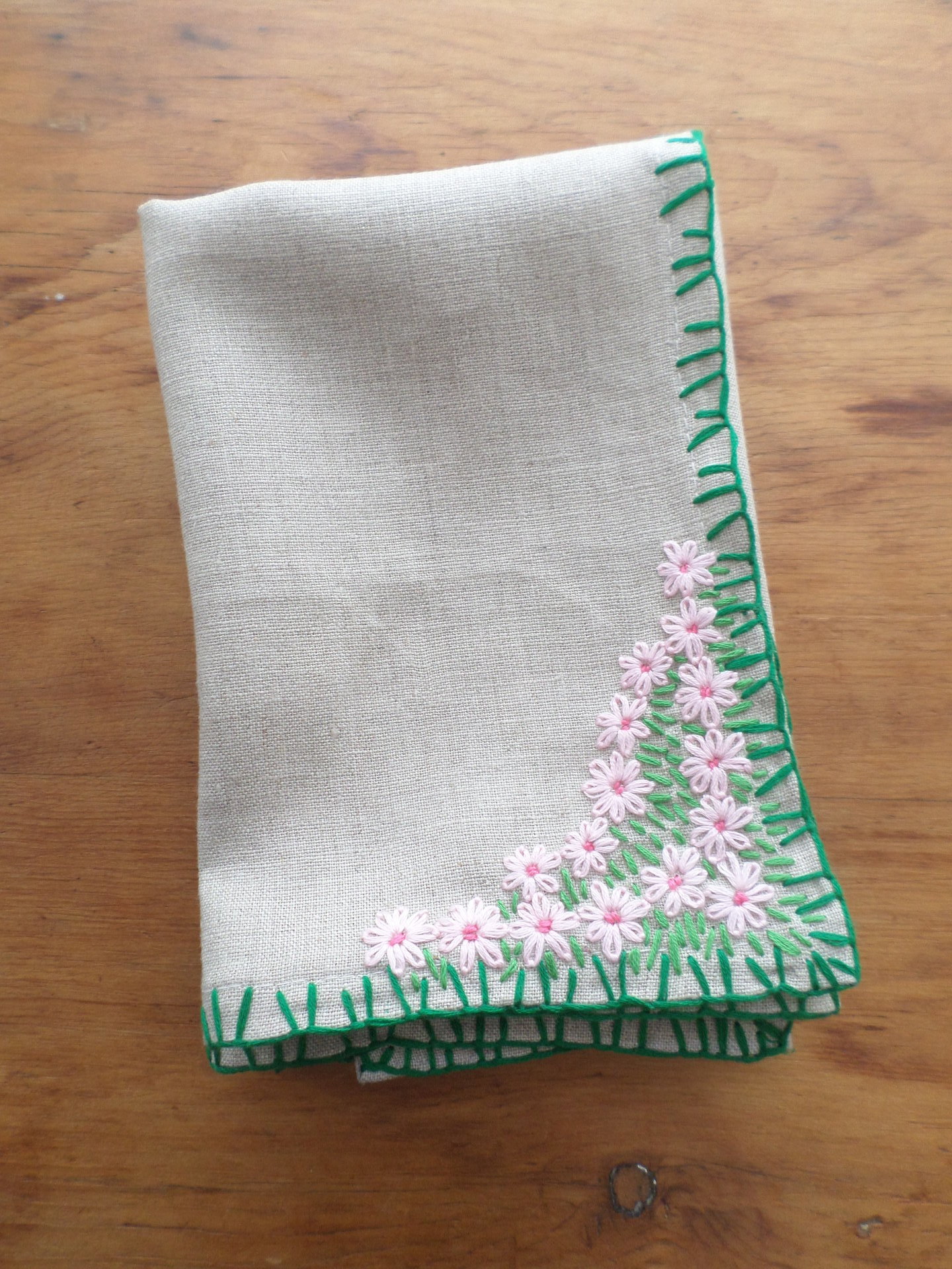 Hand Embroidered Daisy Napkins