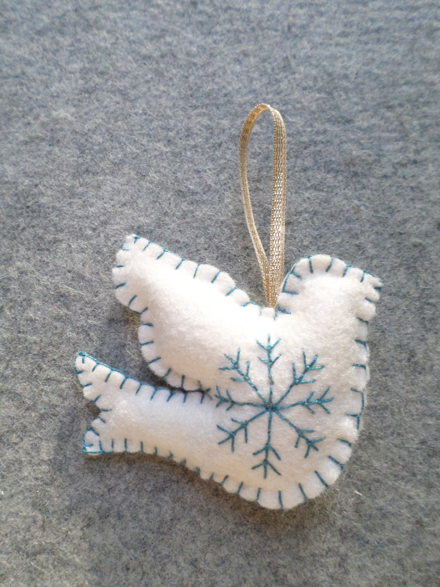 White Dove Felt Holiday Ornament DIY Kit 