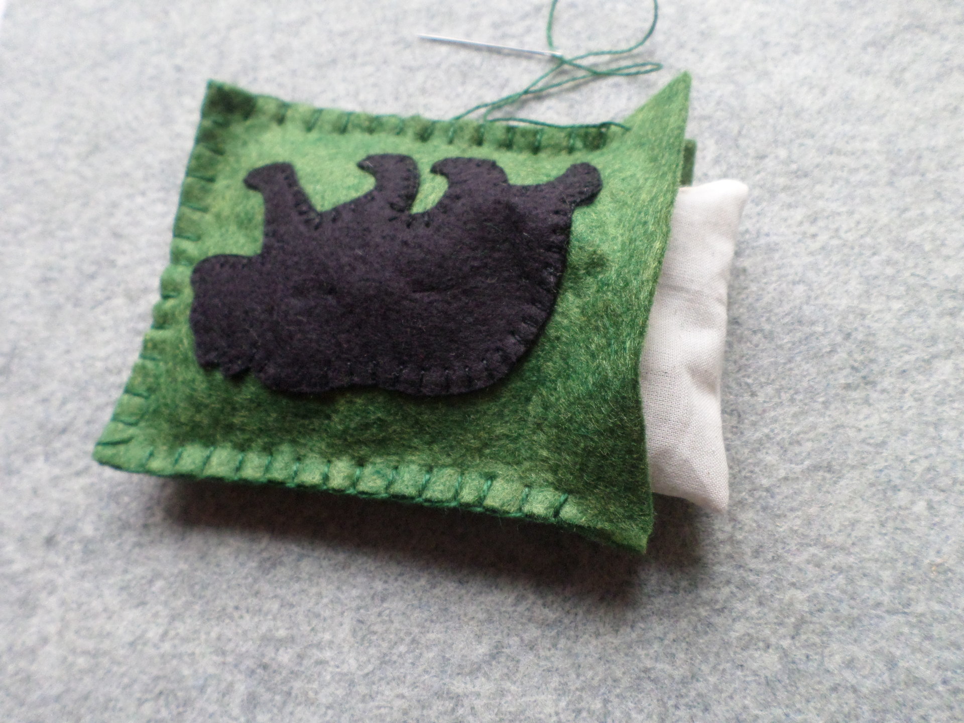 Maine Black Bear Balsam Sachet DIY Kit