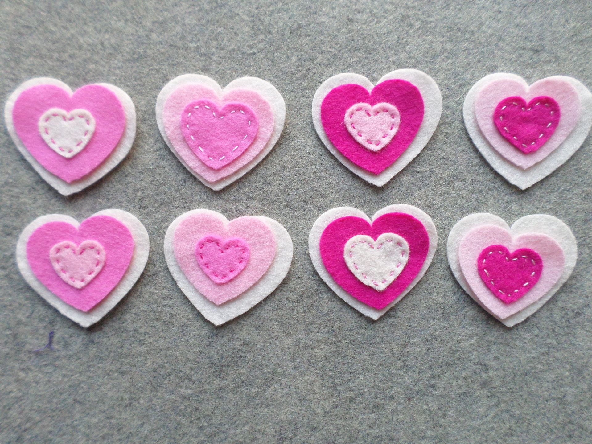 Valentine Hearts Felt Garland DIY Sewing Kit 