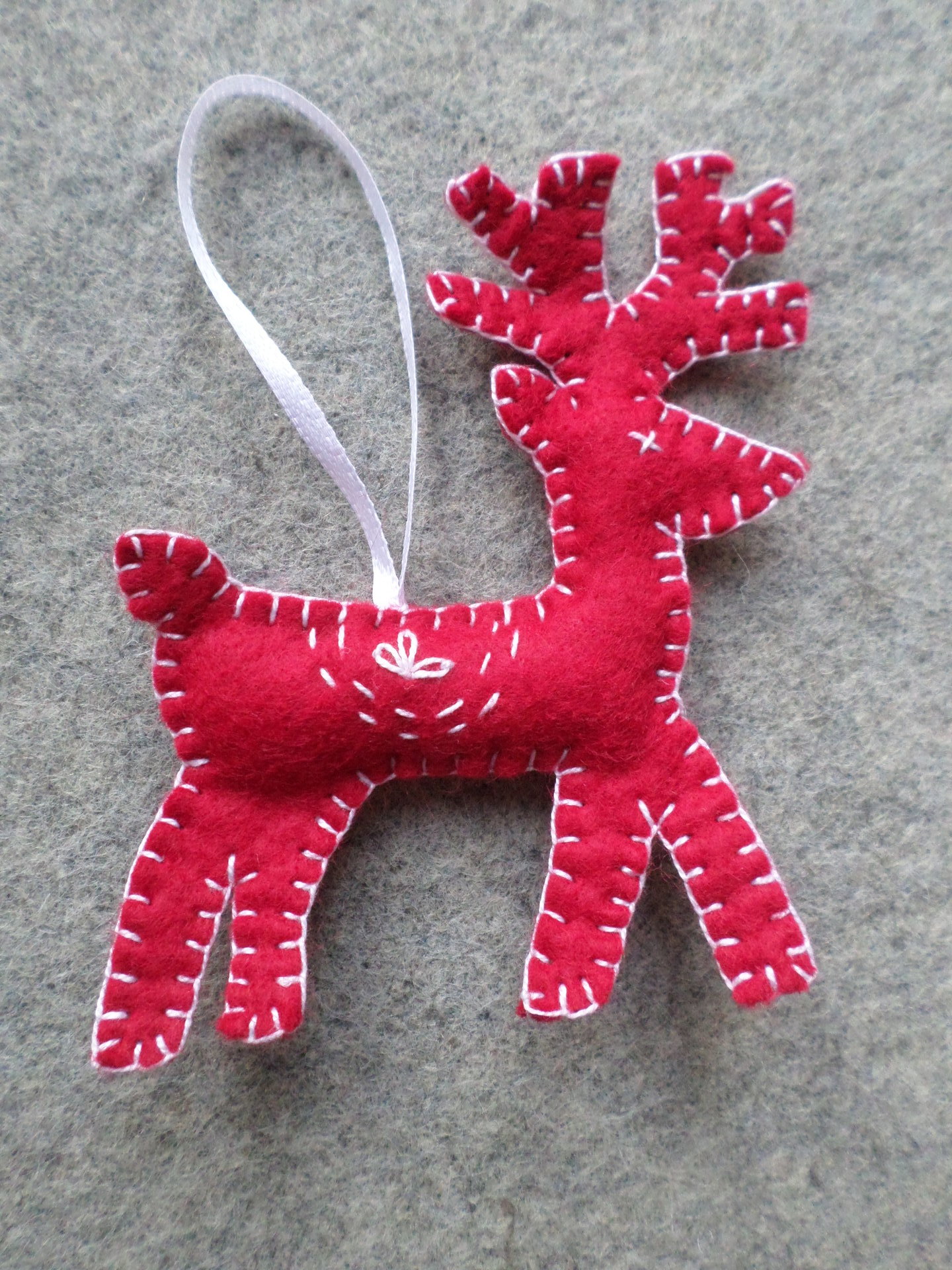Reindeer Felt Holiday Ornament DIY Kit 
