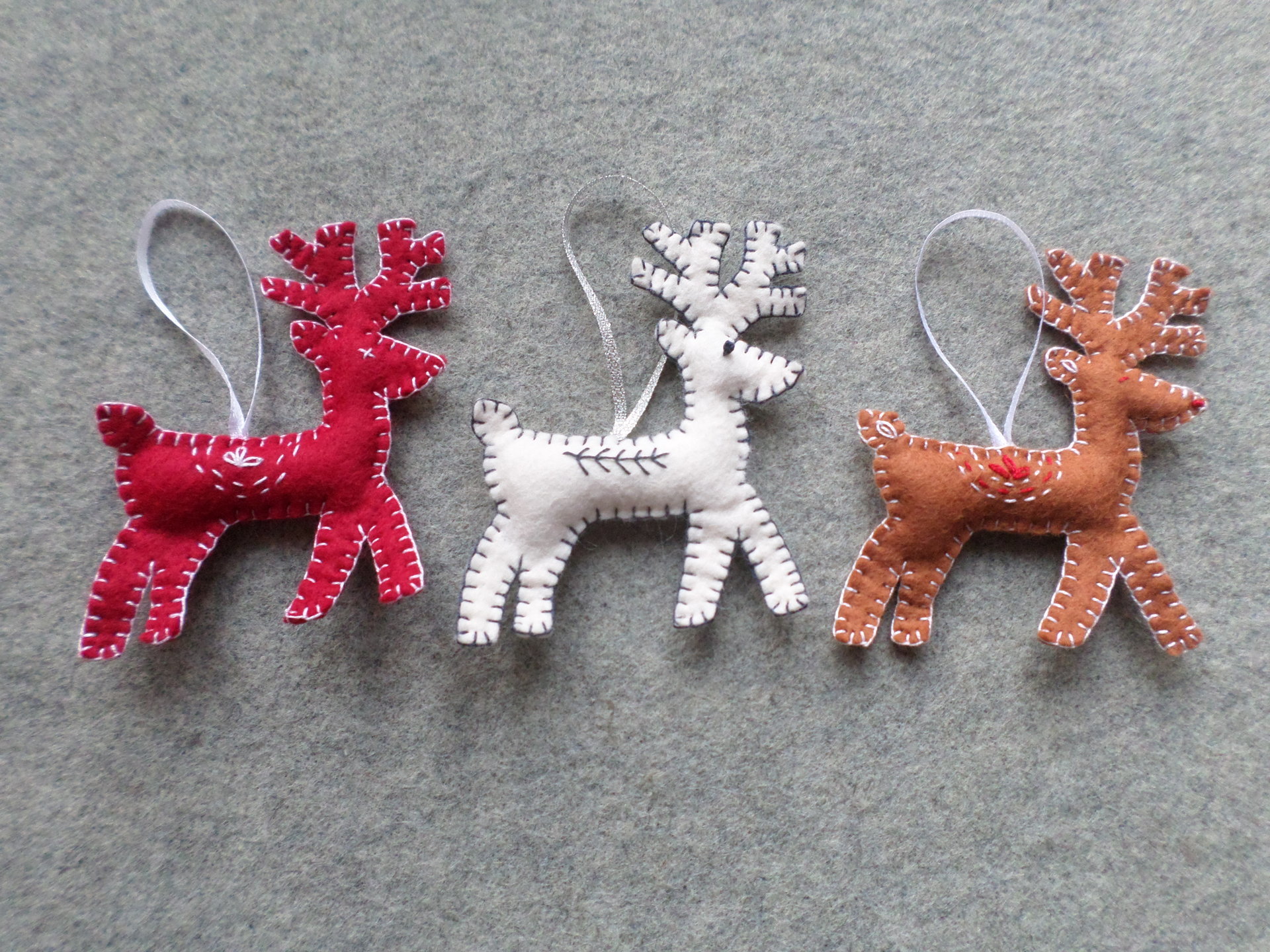 Reindeer Felt Holiday Ornament DIY Kit 