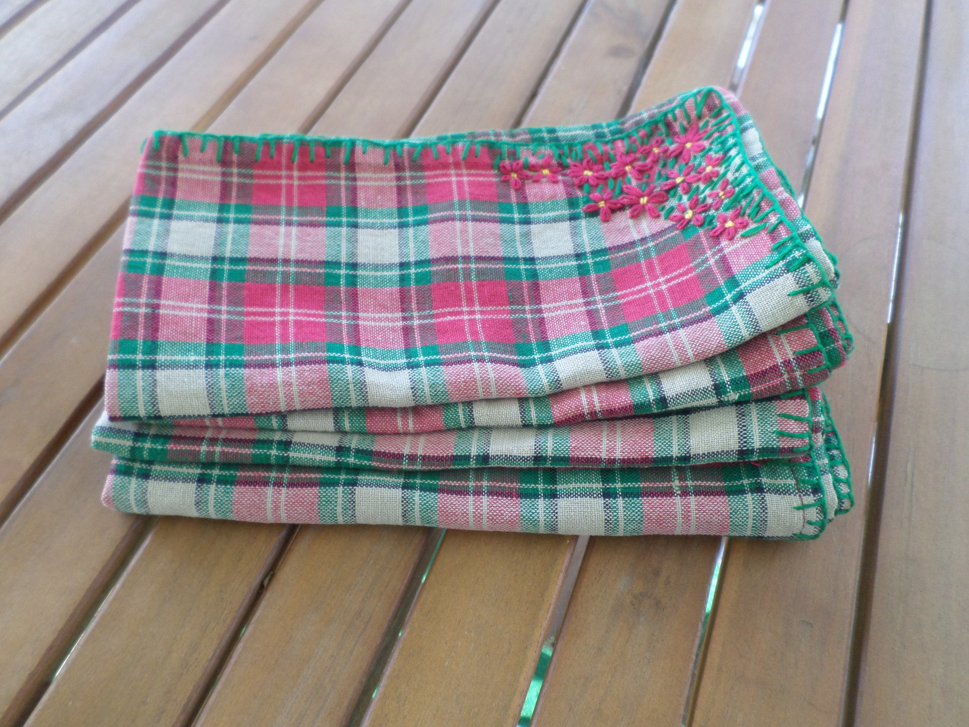 Red & Green Plaid Holiday Linen Napkins, Hand Embroidered Flowers