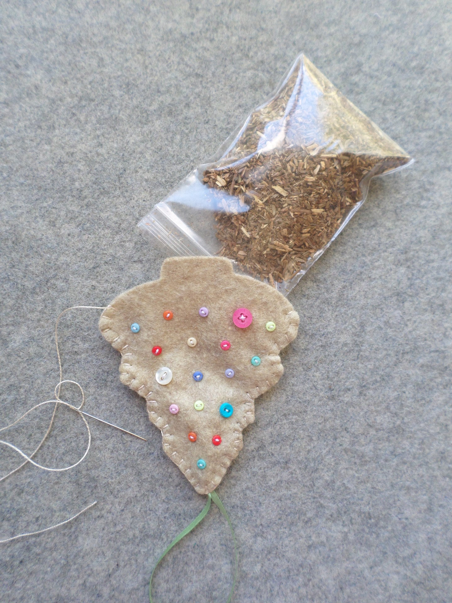 Balsam Tree Ornament Sachet DIY Kit