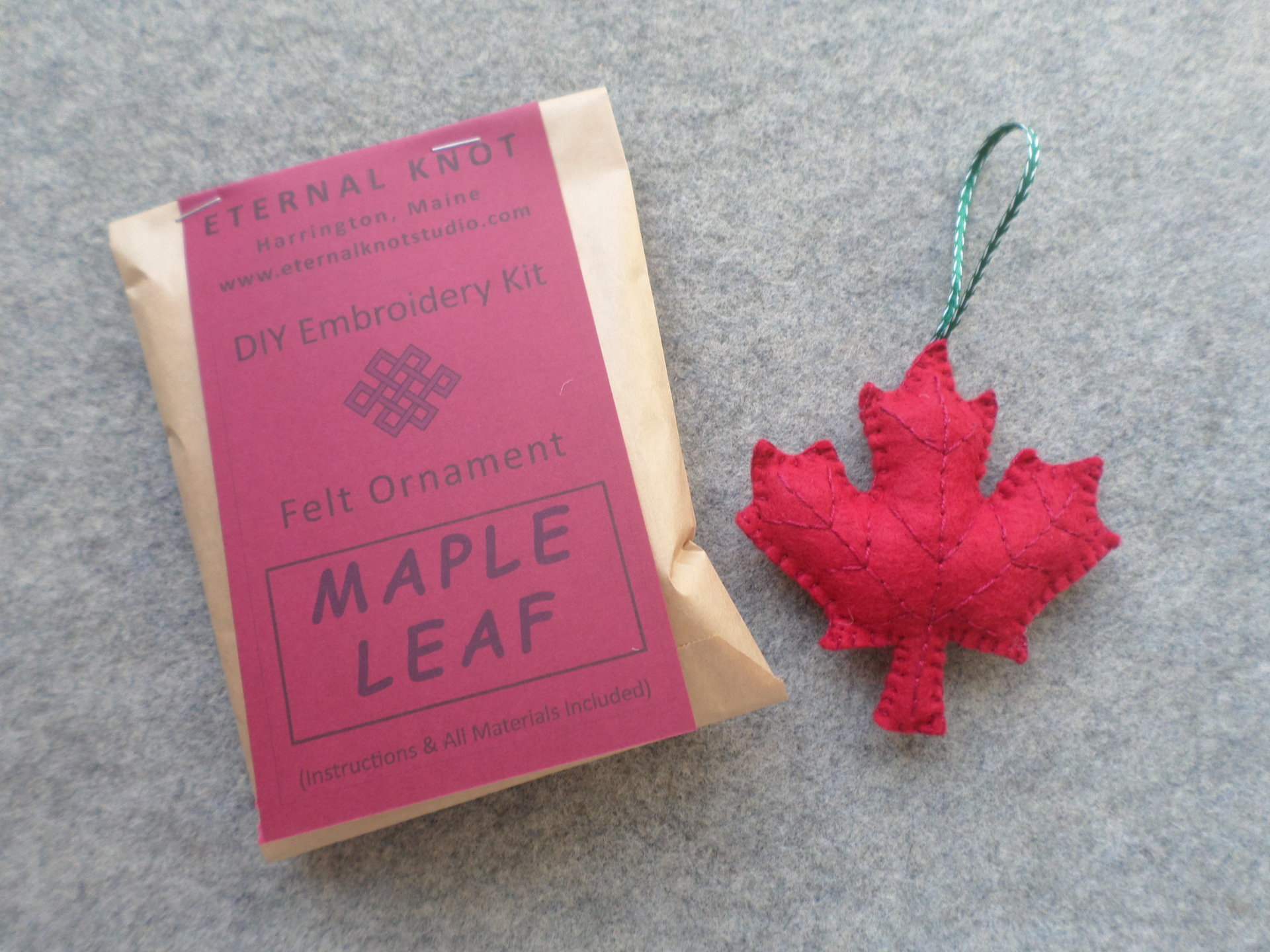 Maple Leaf Felt Holiday Ornament DIY Kit 