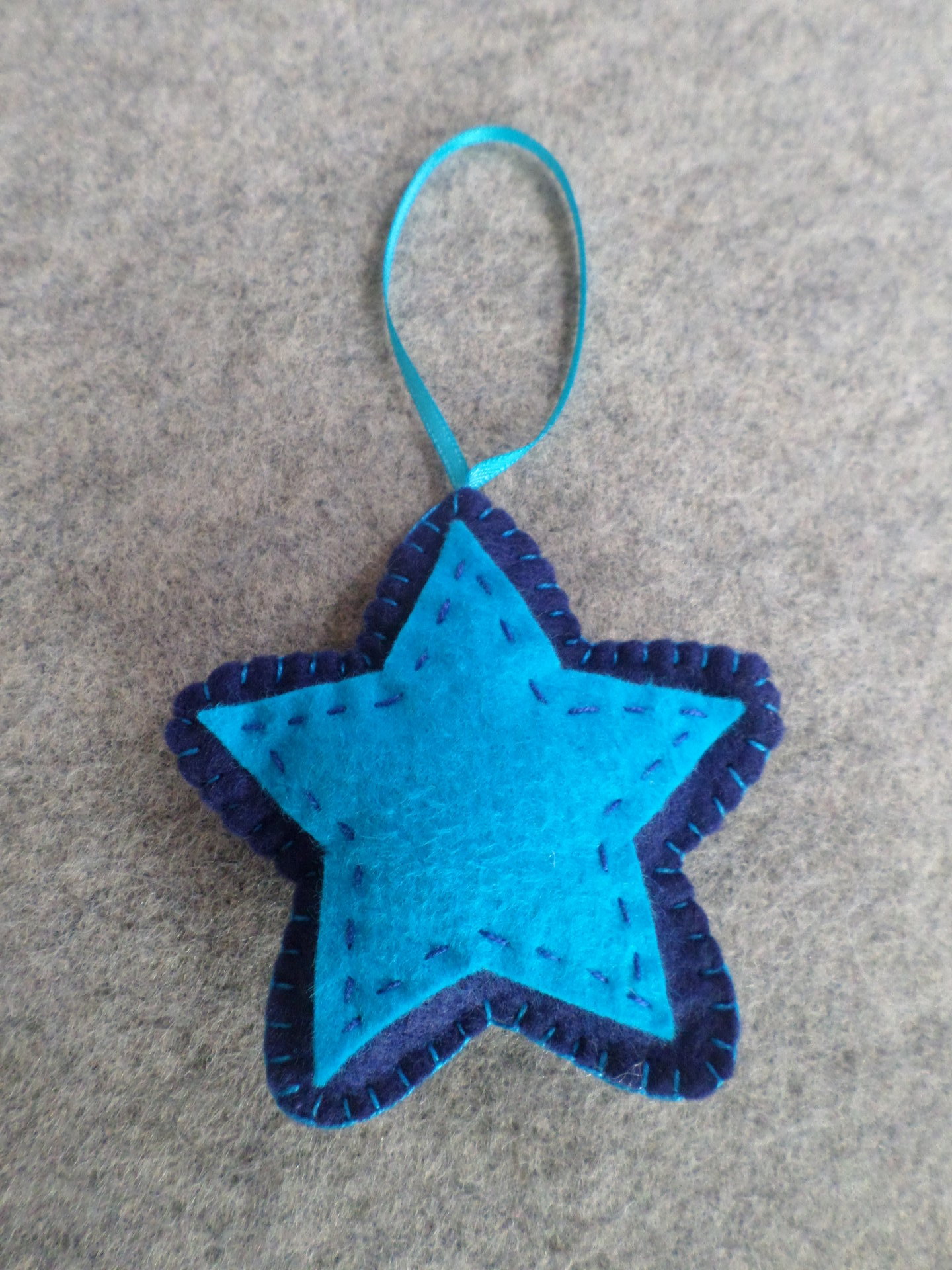 Star Felt Holiday Ornament DIY Kit 