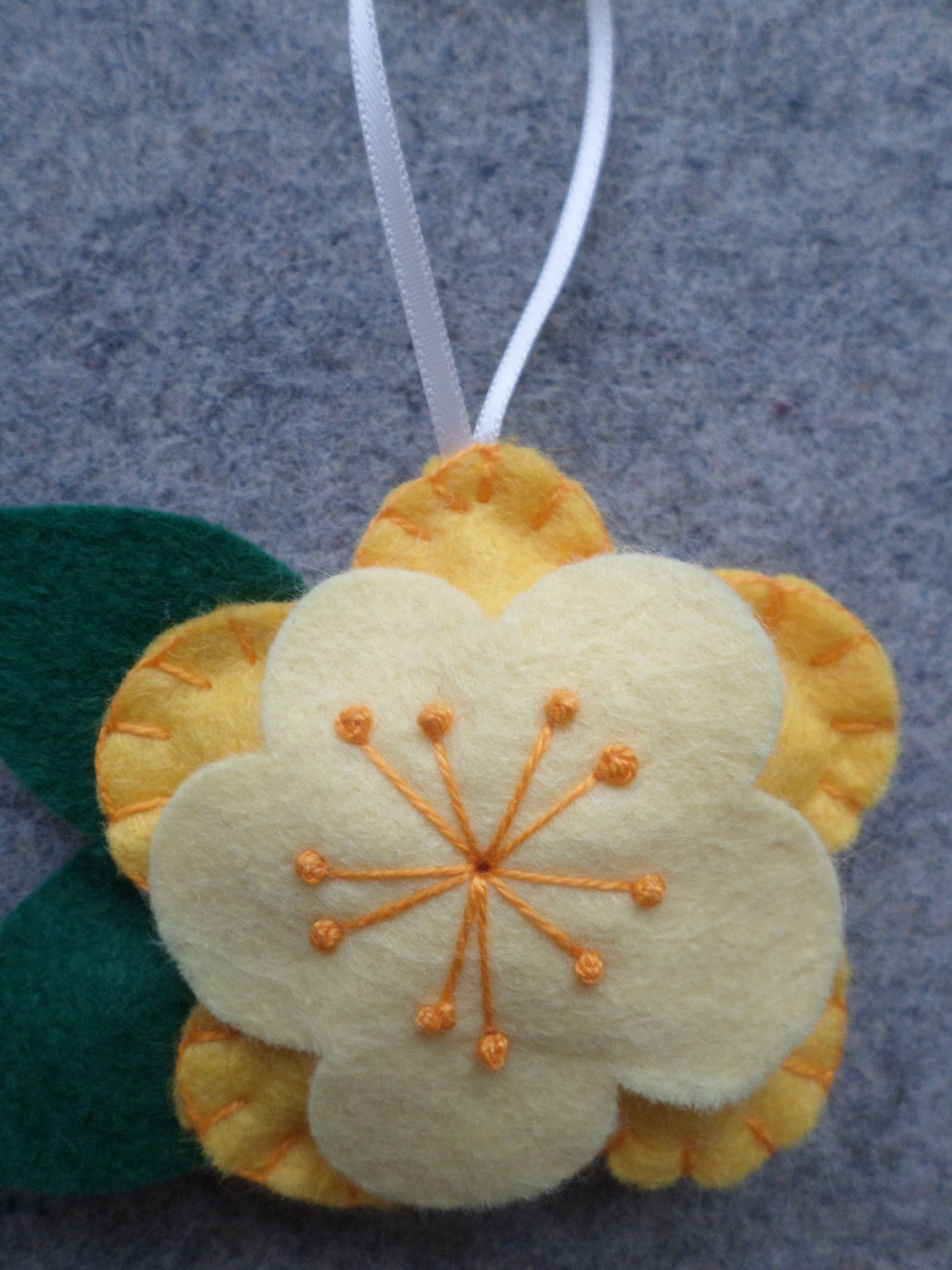 Yellow Flower Felt Ornament DIY Kit 