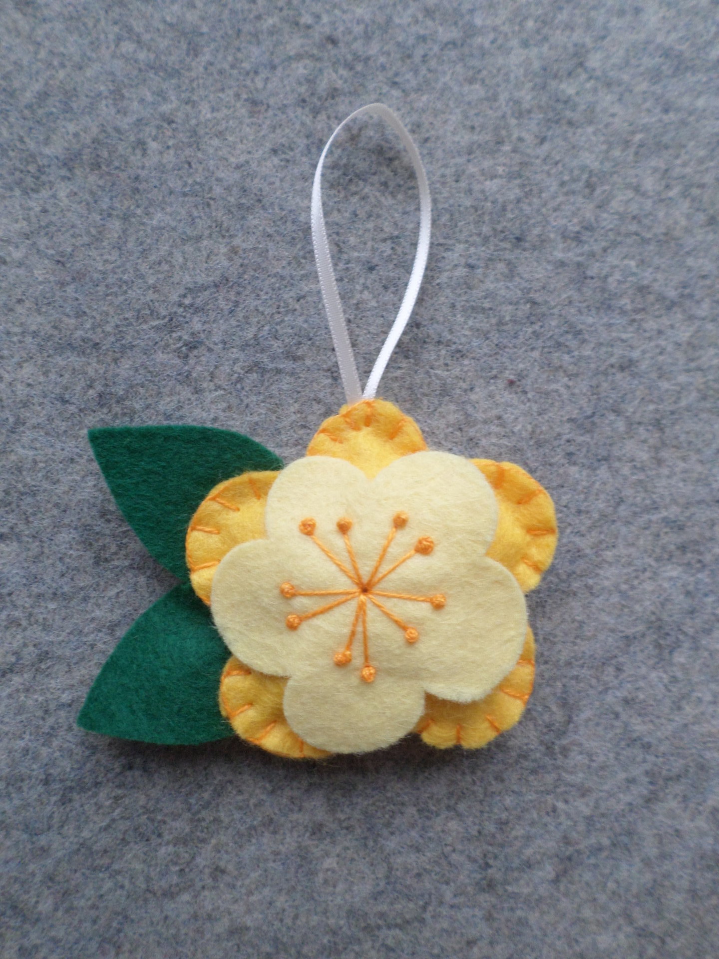 Yellow Flower Felt Ornament DIY Kit 