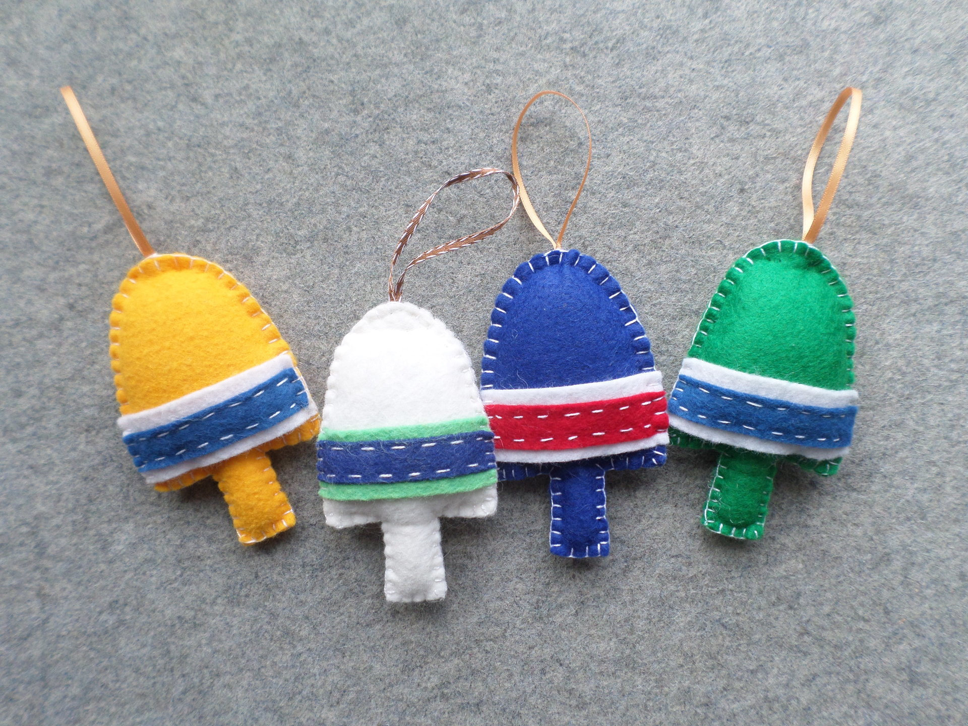 Set of 4 Buoys Felt Ornaments DIY Kit 