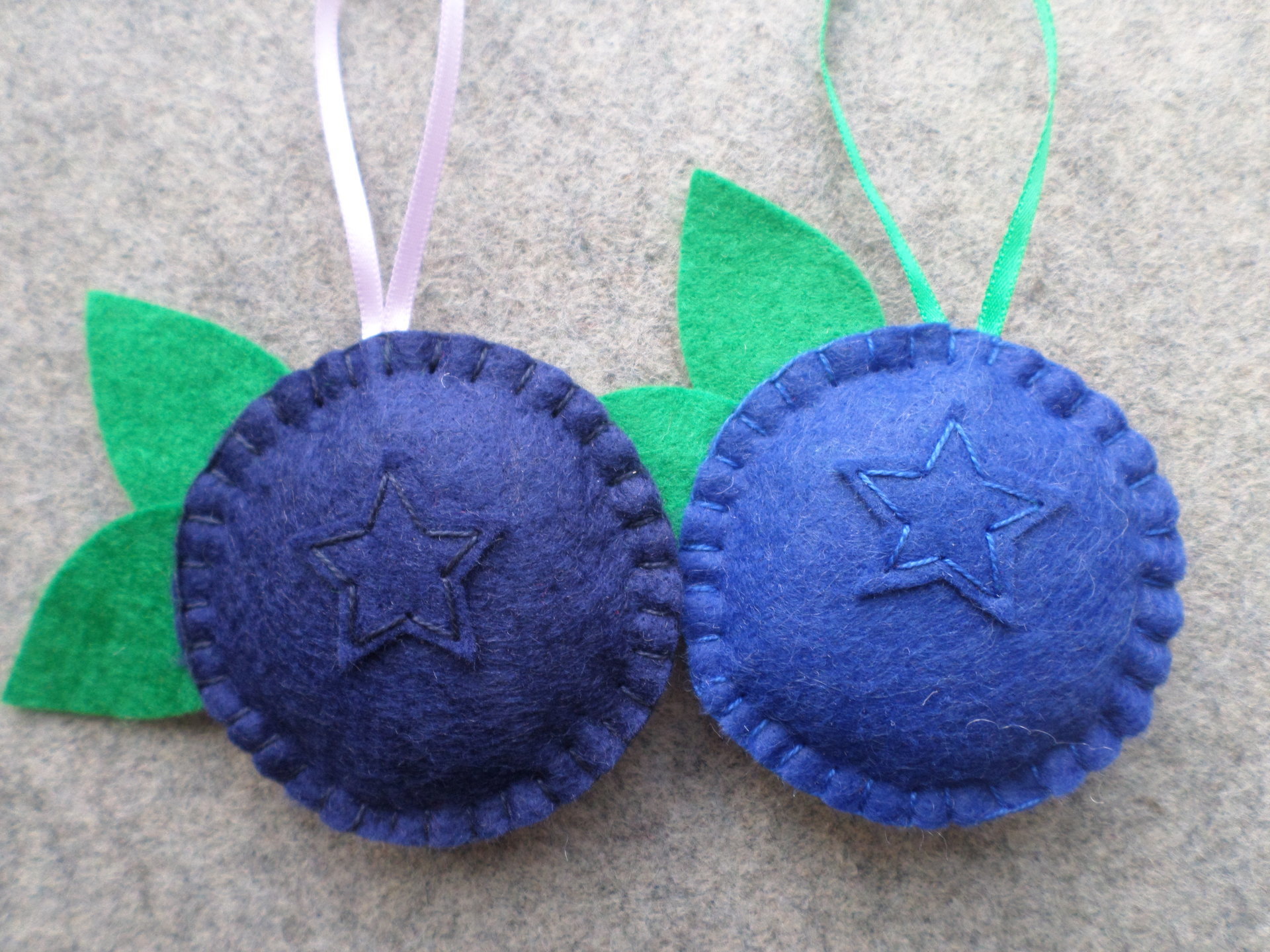 Blueberry Felt Holiday Ornament DIY Kit 