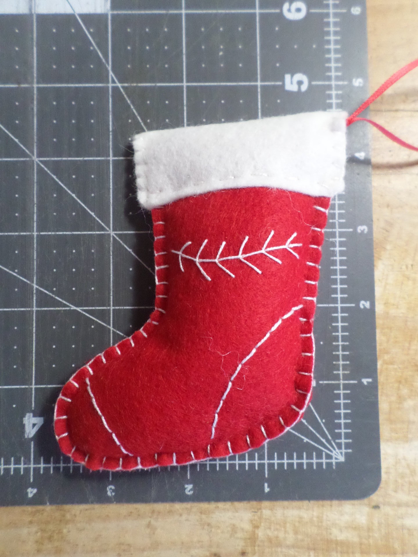 Set of 4 Stocking Felt Ornaments DIY Kit 