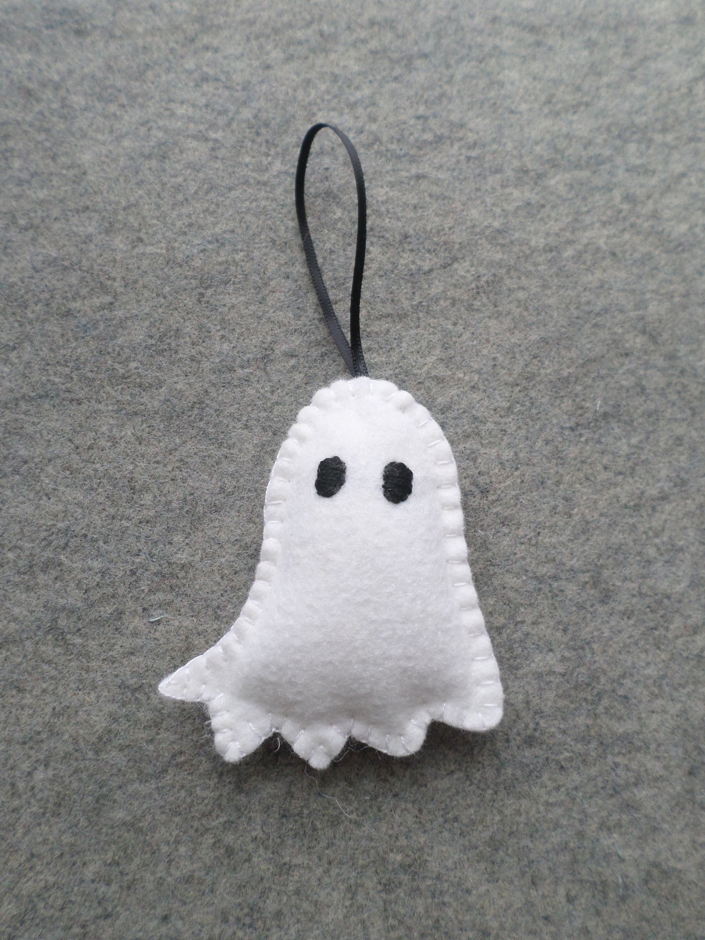 Spooky Ghost Halloween Felt Holiday Ornament DIY Kit 