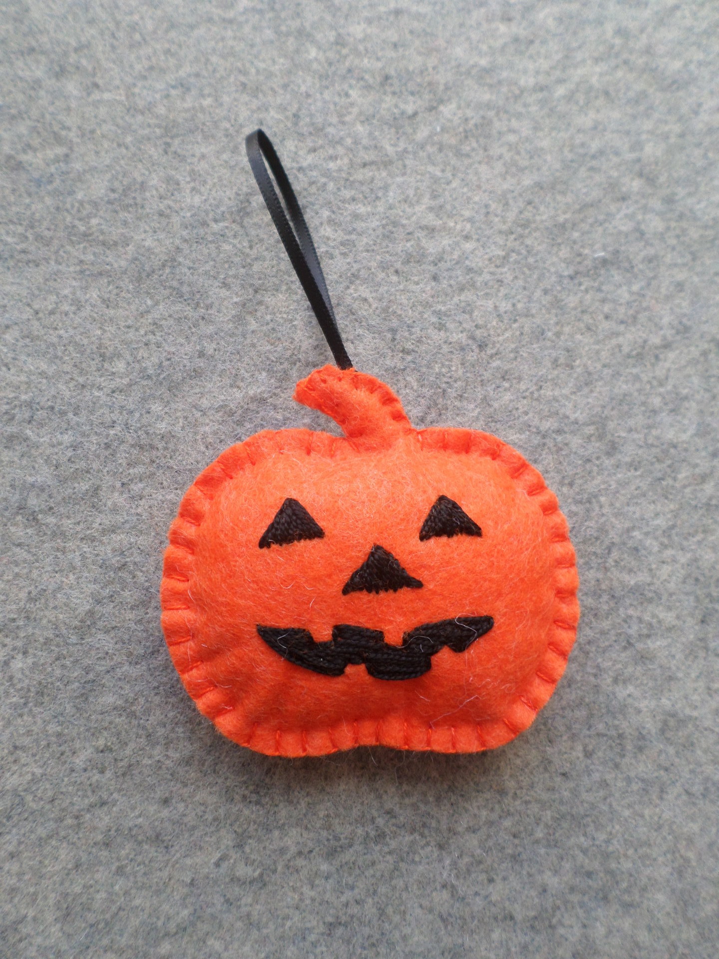 Halloween Felt Holiday Ornament DIY Kit