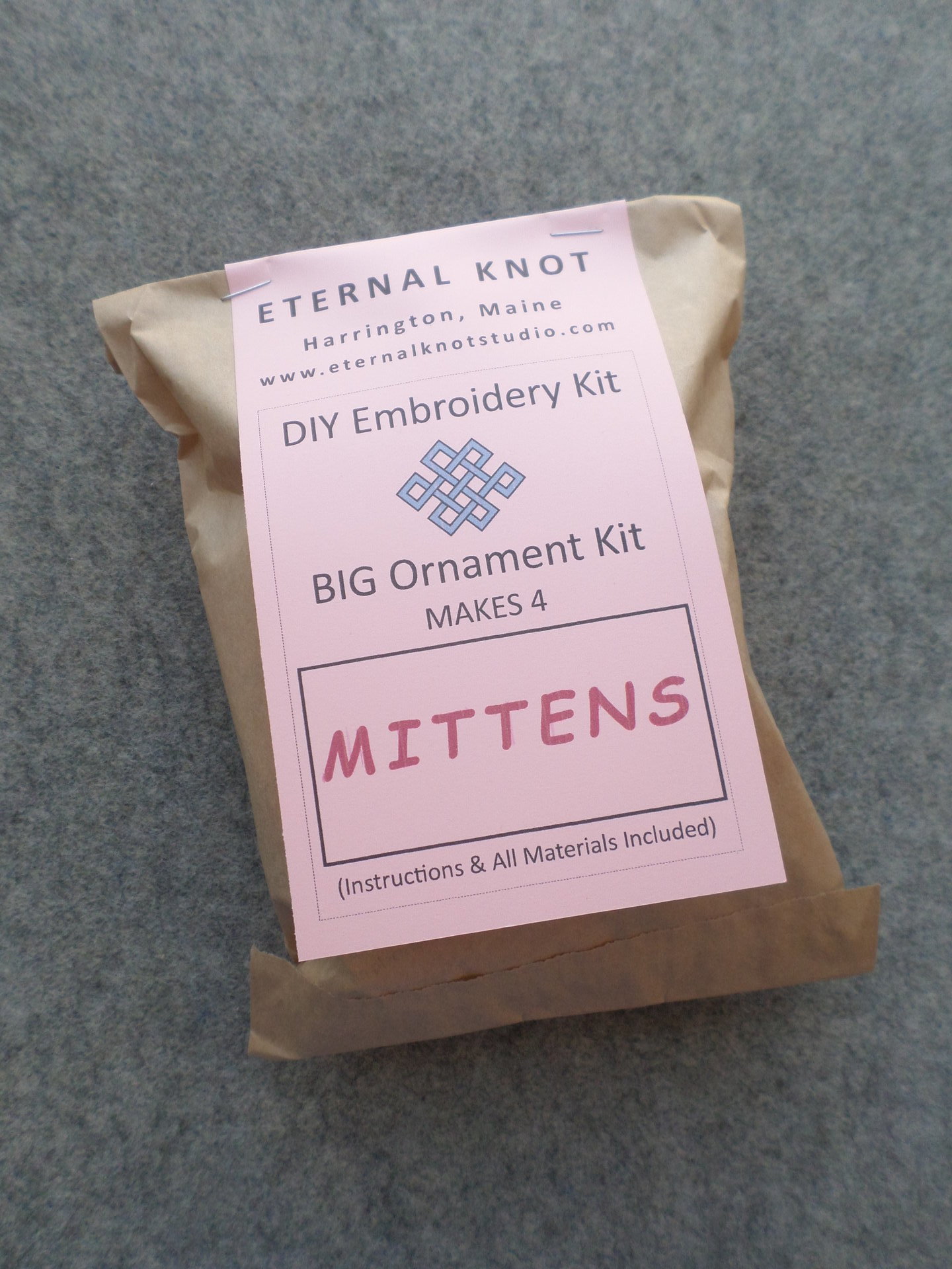 Set of 4 Mittens Felt Ornaments DIY Kit 