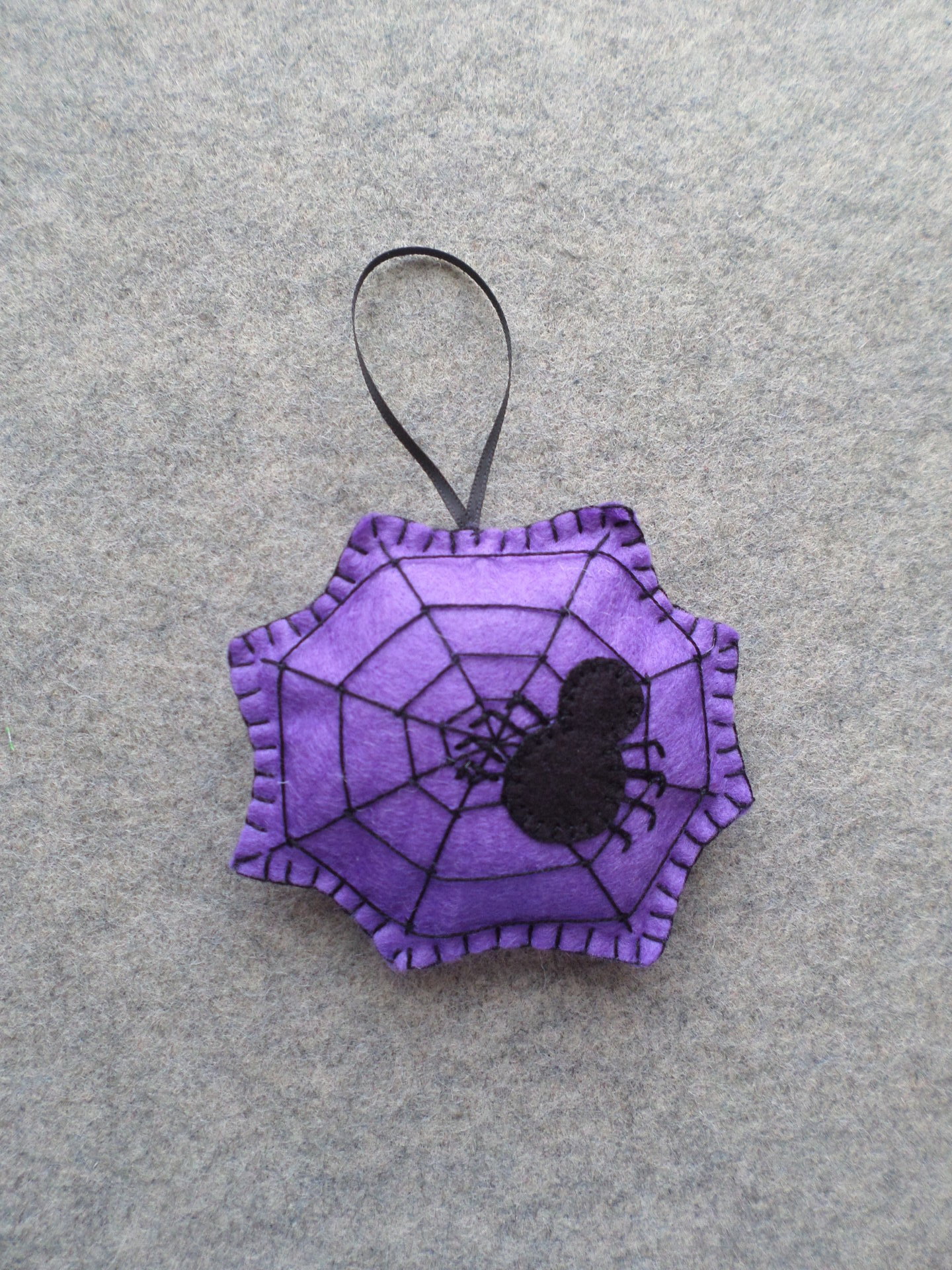 Spider Web Halloween Felt Holiday Ornament DIY Kit 