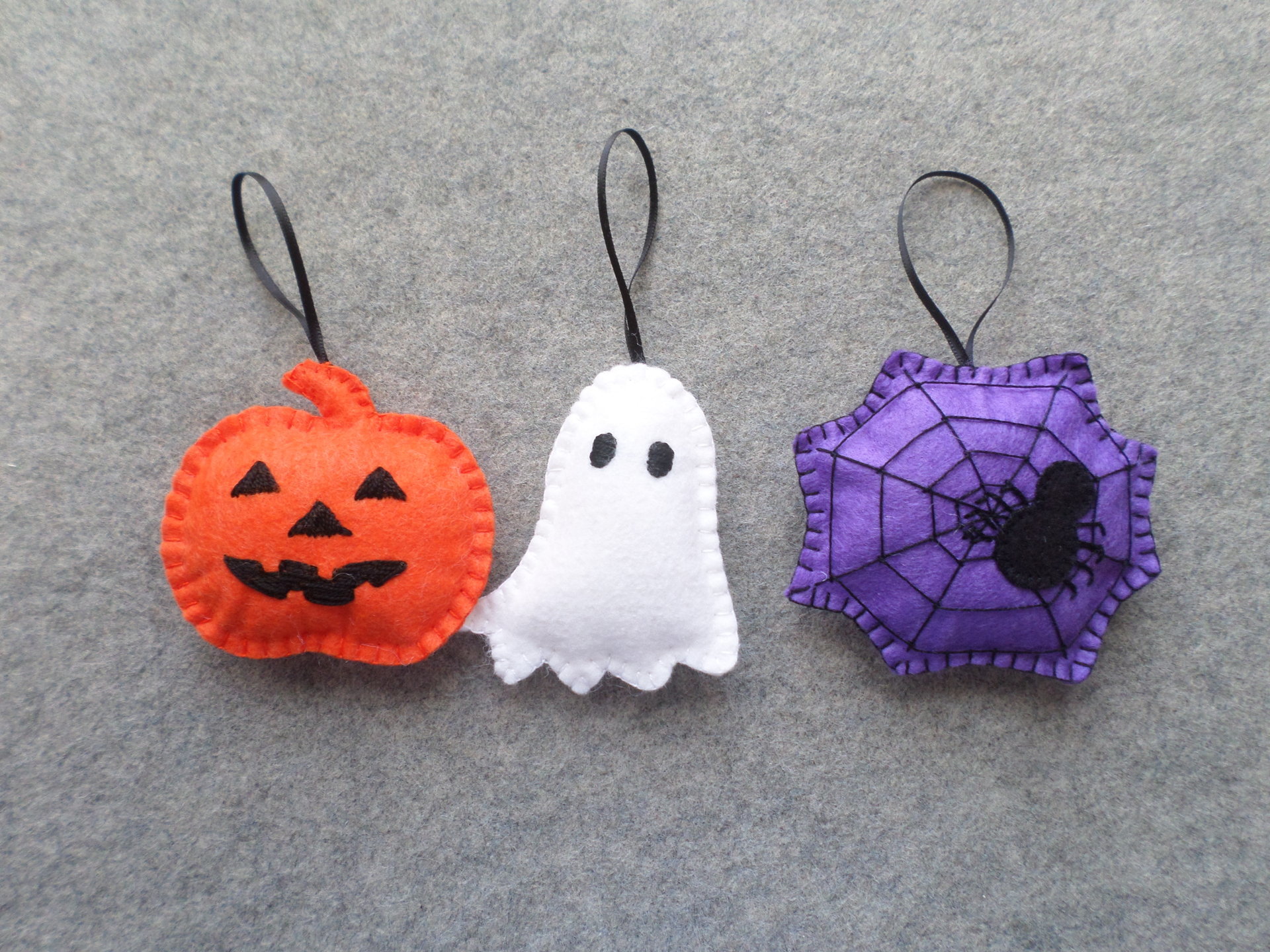 Halloween Felt Holiday Ornament DIY Kit