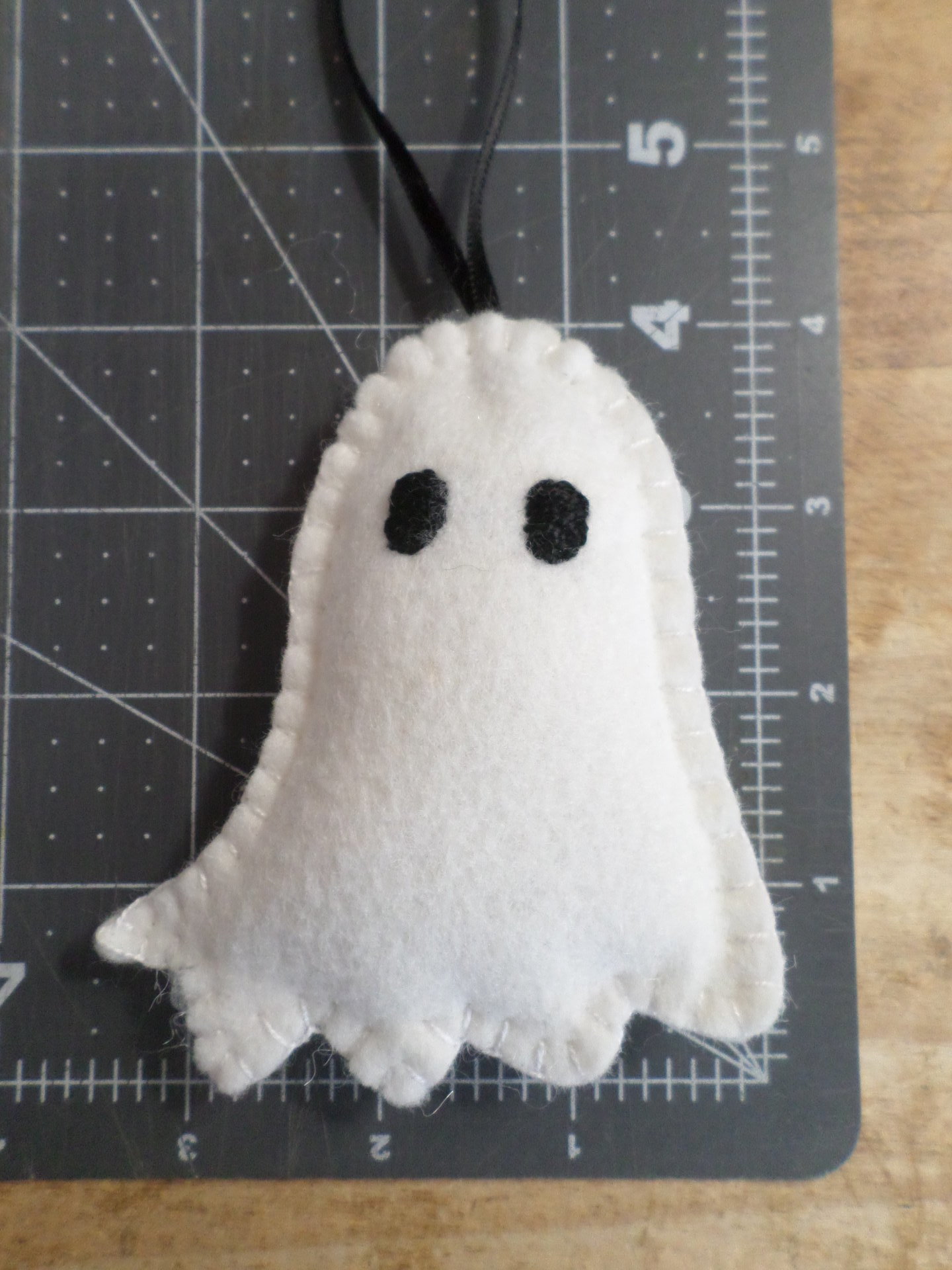 Spooky Ghost Halloween Felt Holiday Ornament DIY Kit 