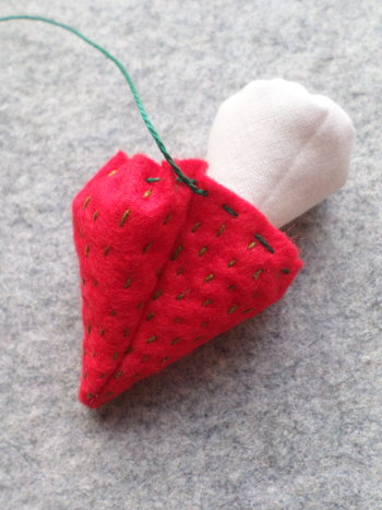 Strawberry Emery Pincushion DIY Kit