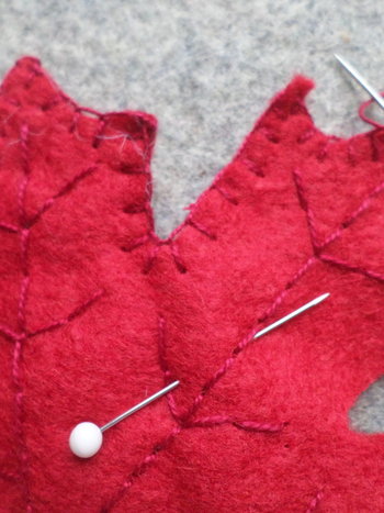 Maple Leaf Felt Holiday Ornament DIY Kit 