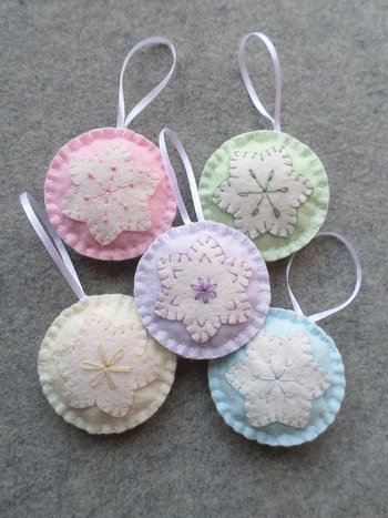Pastel Ball Felt Holiday Ornament DIY Kit 